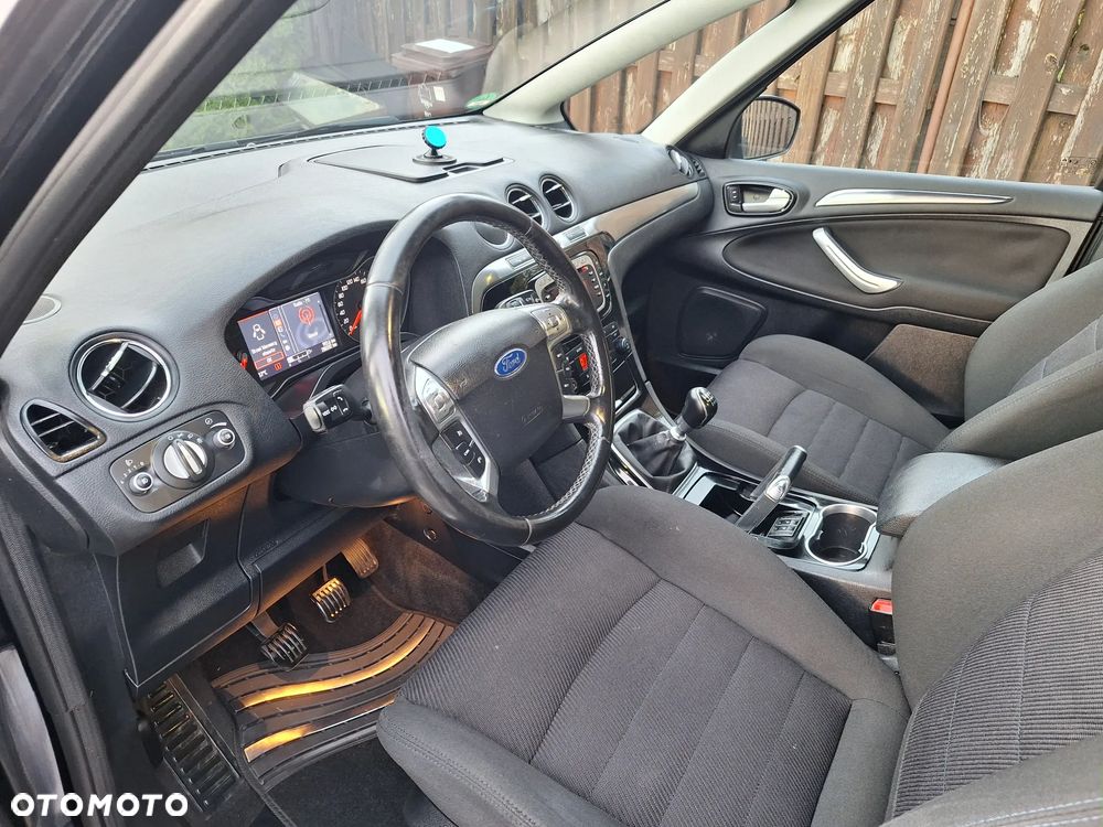 Ford S-Max - 18