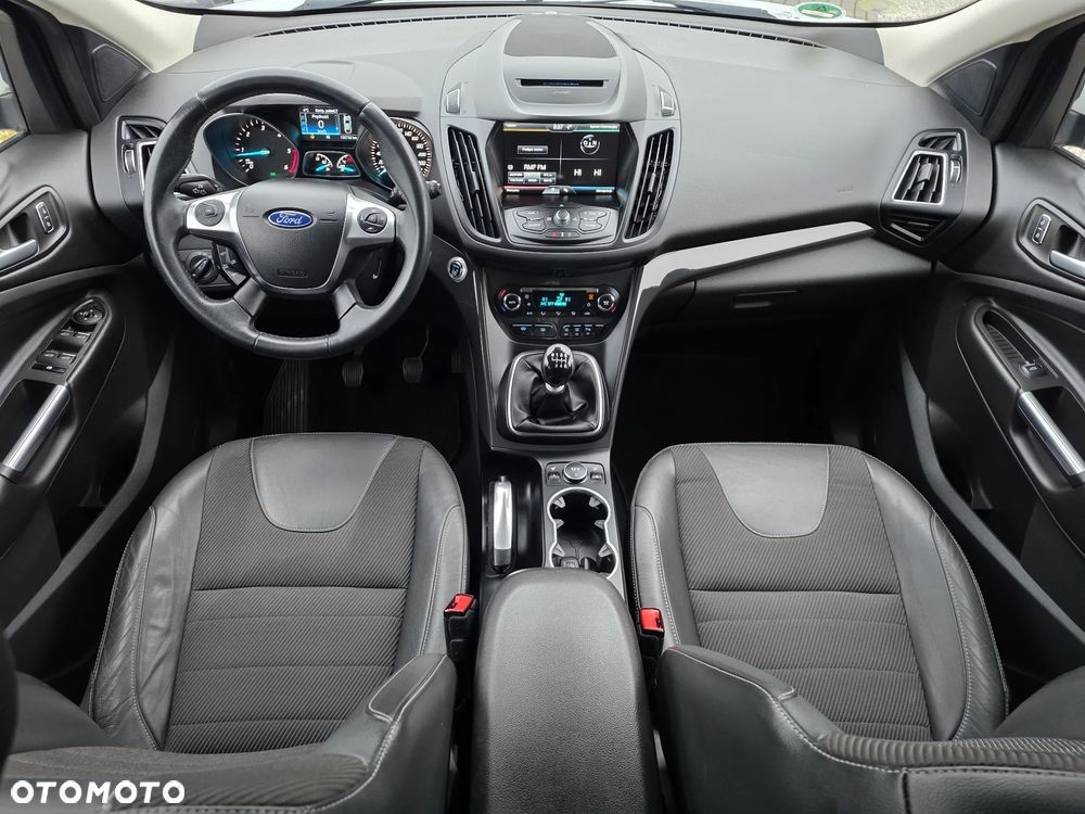 Ford Kuga 2.0 TDCi 4x2 Titanium - 22