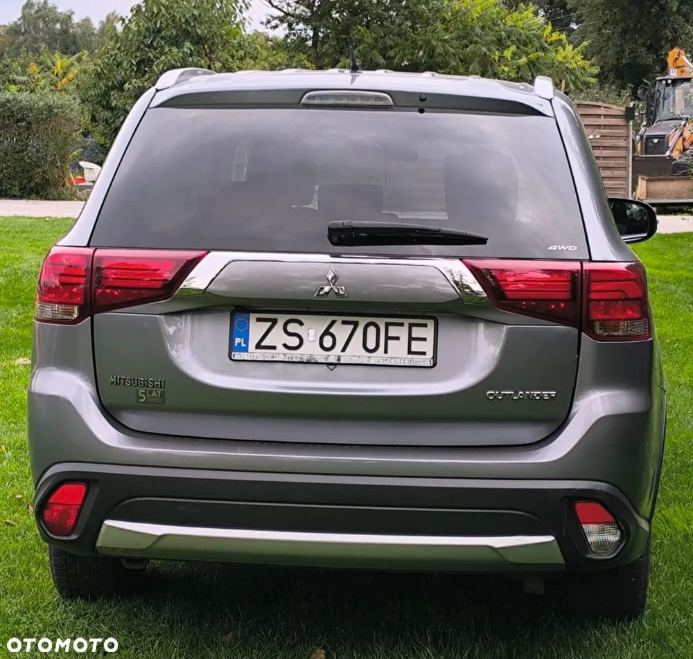 Mitsubishi Outlander ver-2-2-did-intense-plus-4wd - 6