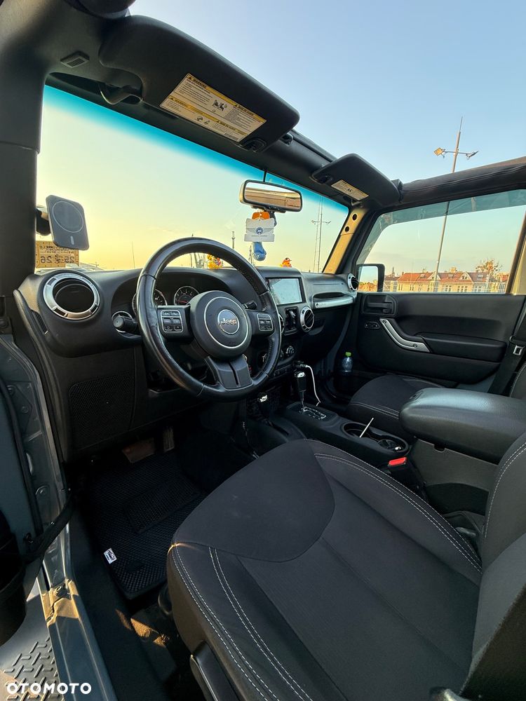 Jeep Wrangler 3.6 Unlim Sahara - 4