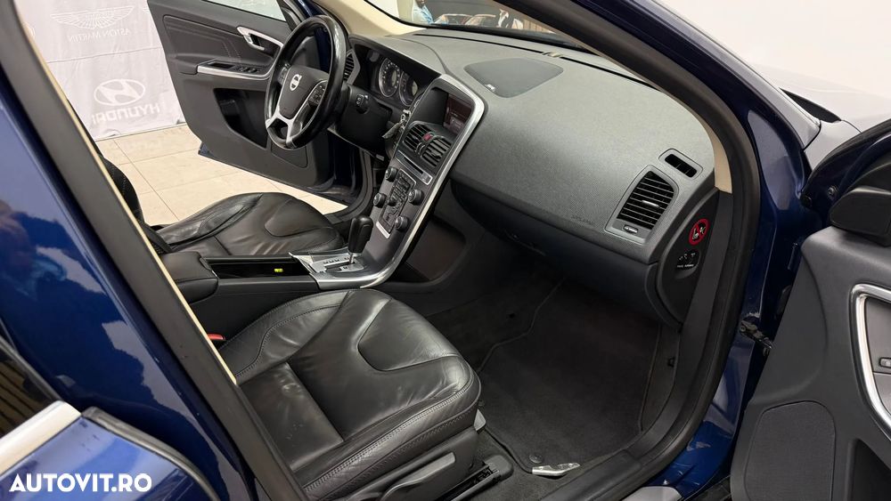 Volvo XC 60 D3 Aut. Ocean Race - 23