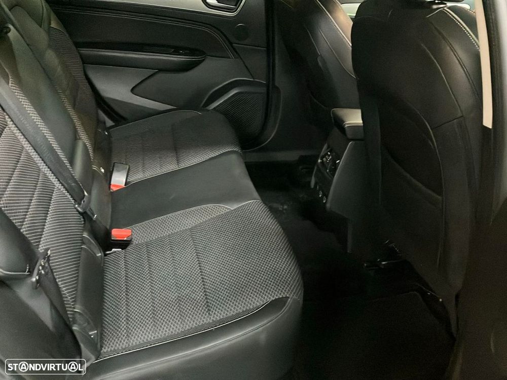 Renault Arkana 1.3 TCe Techno EDC - 17