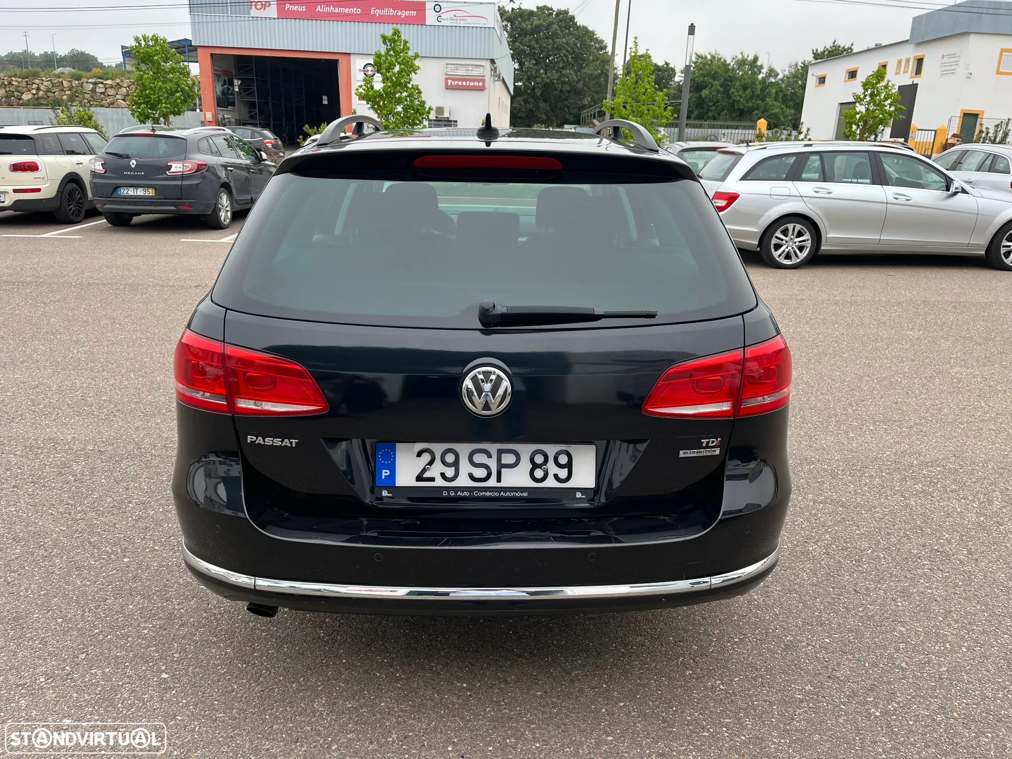 VW Passat Variant 1.6 TDI BlueMotion Highline - 4