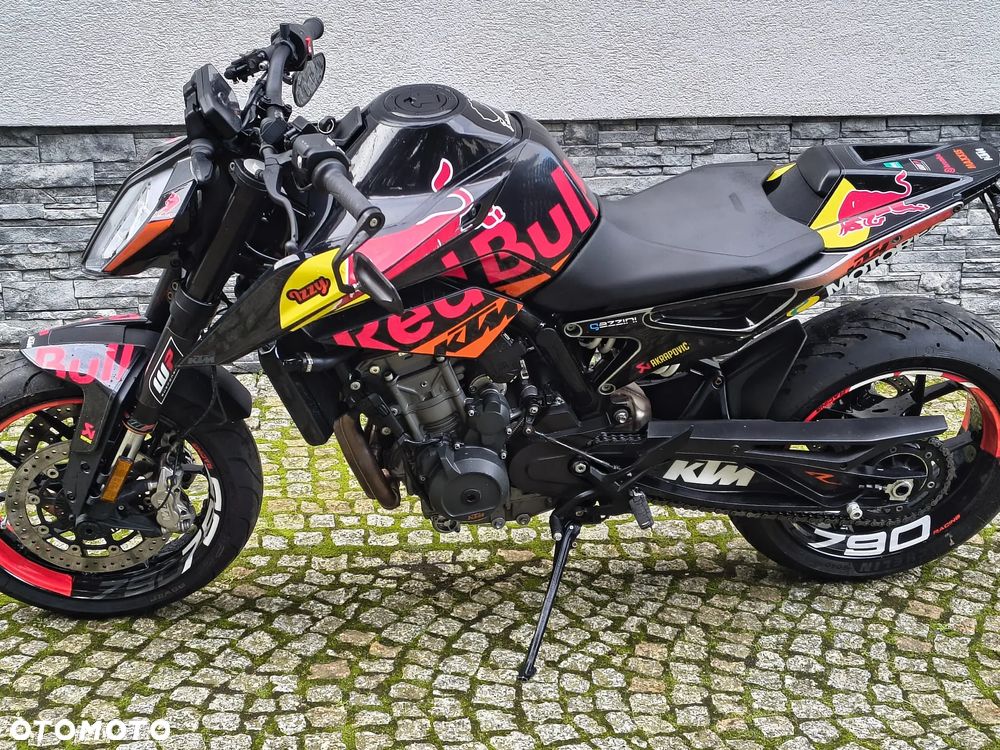 KTM Duke 790 - 12