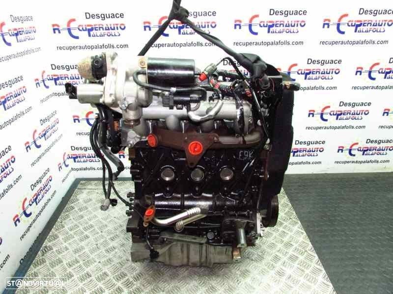 MOTOR COMPLETO VOLVO V40 BREAK FAMILIAR 2004 - 2