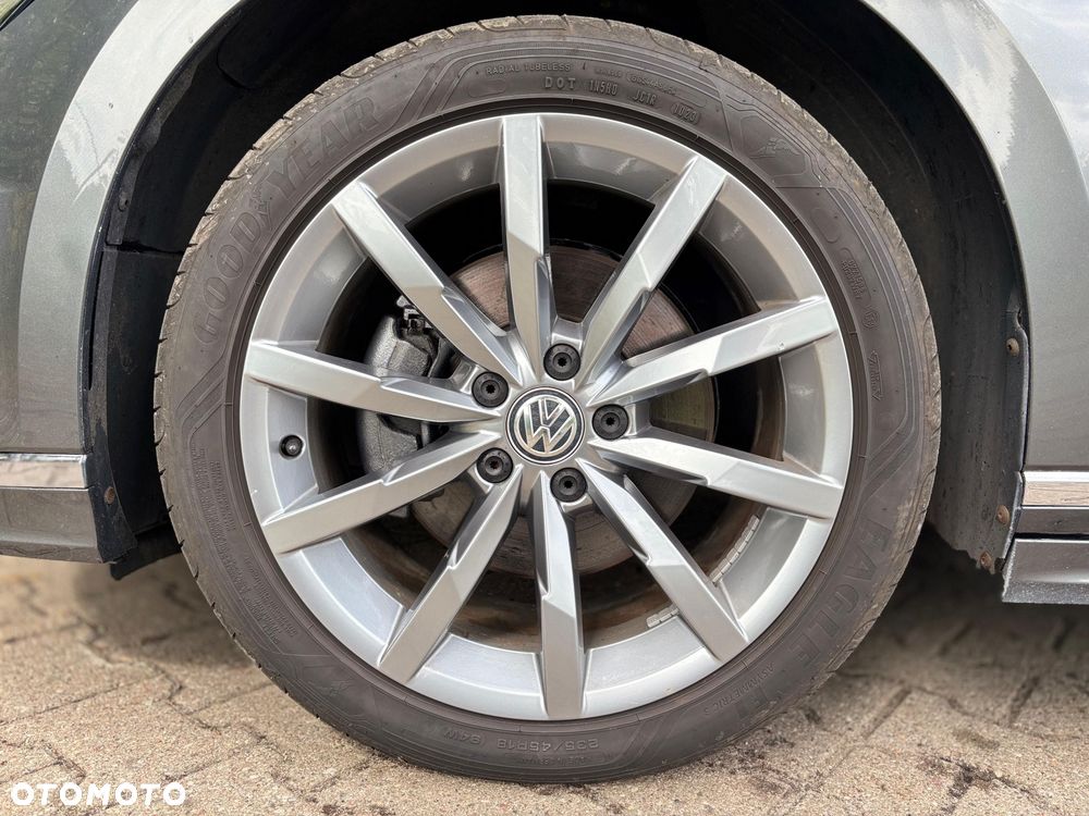 Volkswagen Passat 2.0 TDI SCR (BlueMotion Technology) Highline - 21
