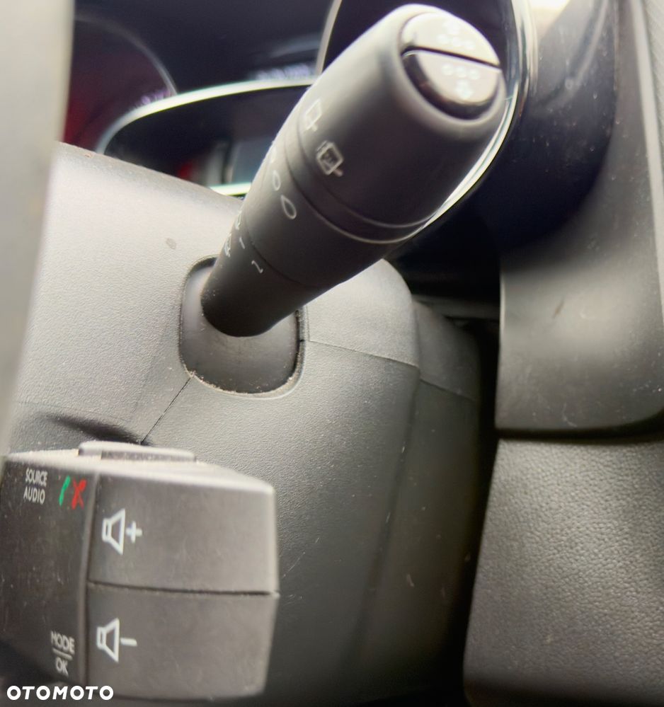 Renault Clio 1.2 16V Life - 11