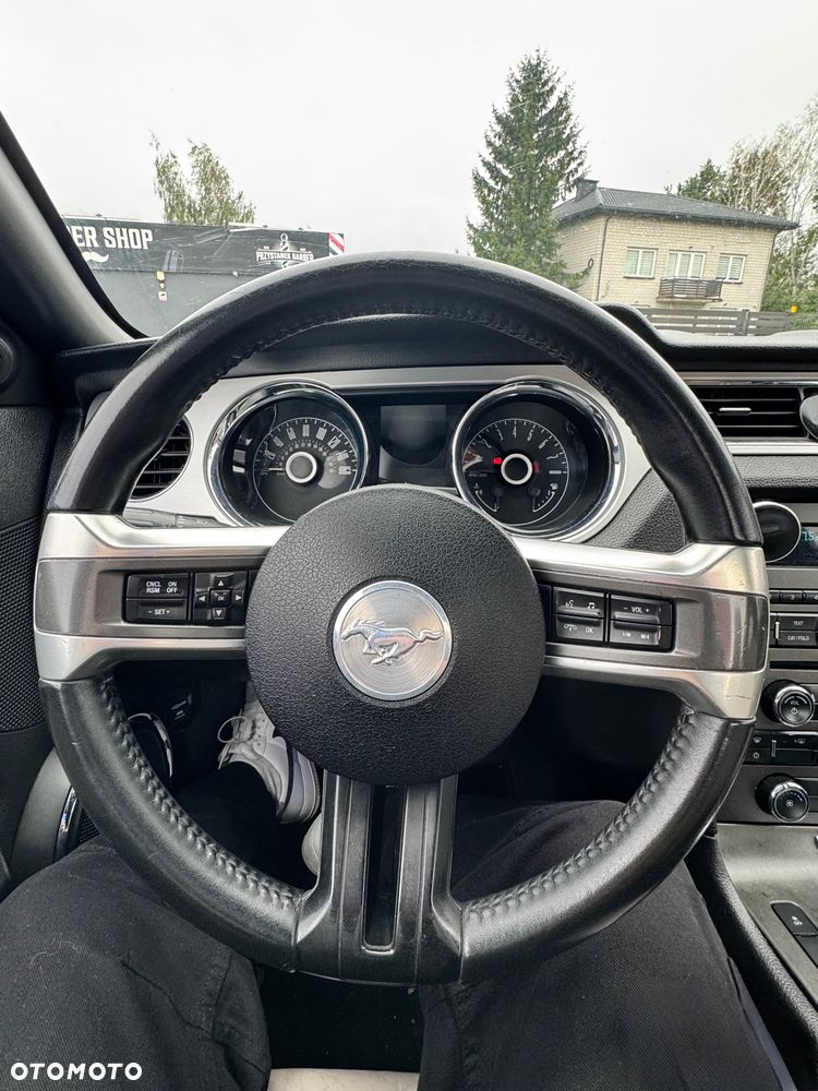 Ford Mustang 3.7 V6 Premium - 6