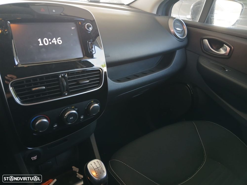 Renault Clio Sport Tourer - 7