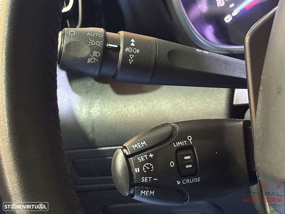 Citroën C3 Aircross 1.2 PureTech Shine EAT6 - 24