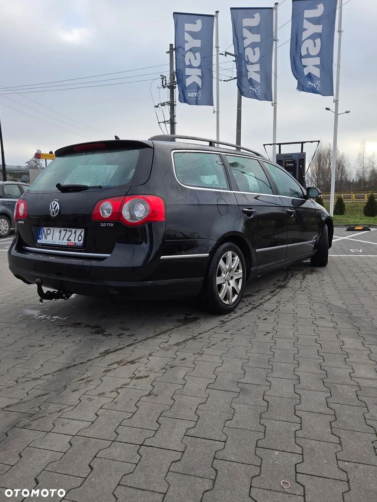 Volkswagen Passat 2.0 TDI Comfortline - 5