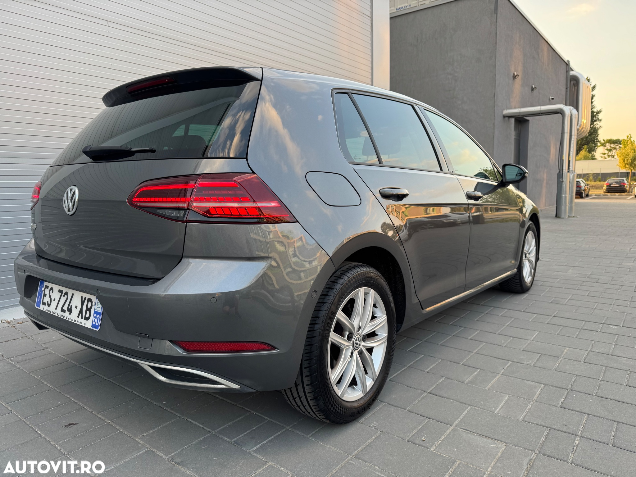Volkswagen Golf Variant 1.6 TDI (BlueMotion Technology) DSG Comfortline - 40
