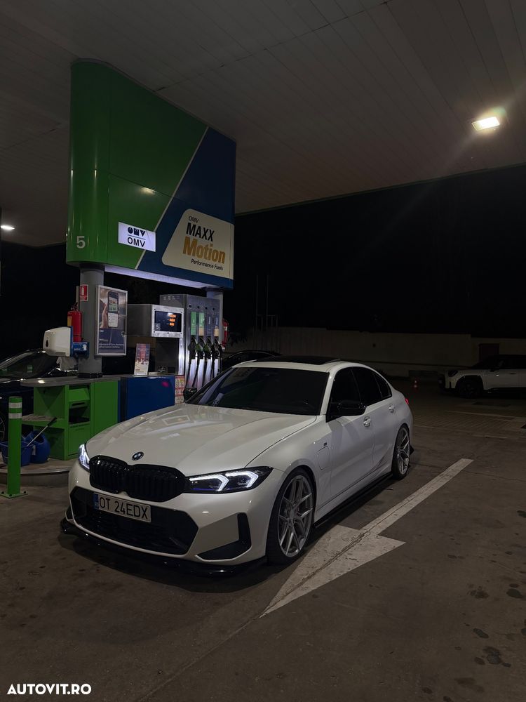 BMW Seria 3 330e xDrive Aut. M Sport - 15