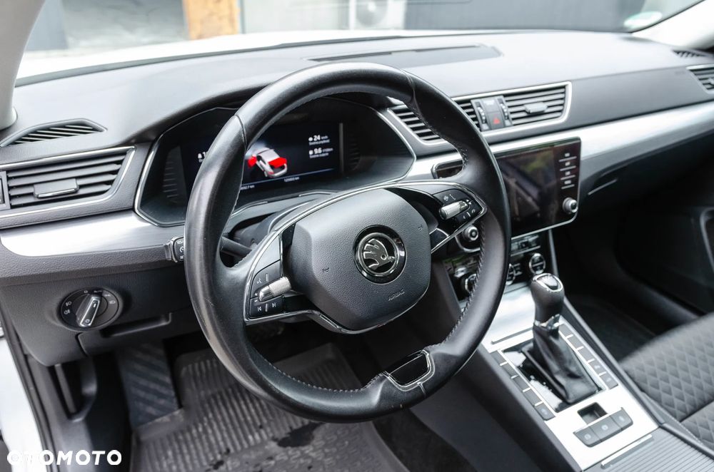 Skoda Superb 1.5 TSI Ambition DSG - 20