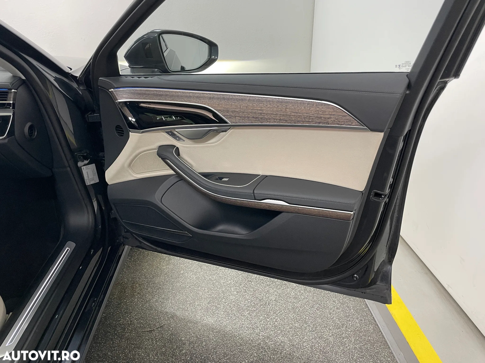 Audi A8 A8L 60 TFSI e quattro Tiptronic PHEV - 12