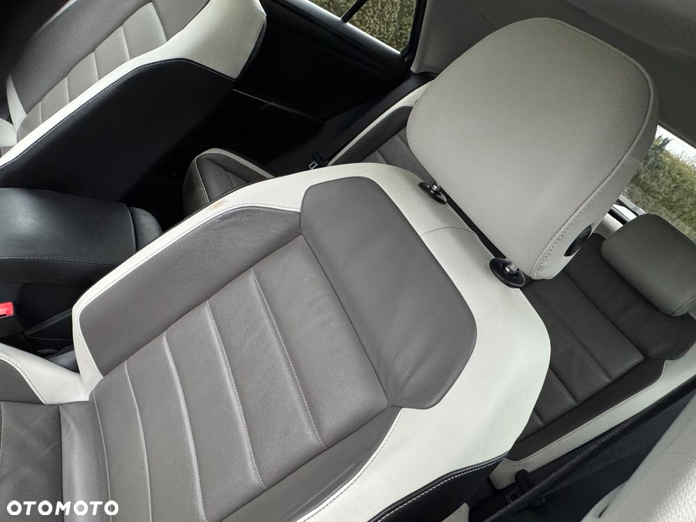 Volkswagen T-Roc 1.5 TSI GPF ACT Premium - 27