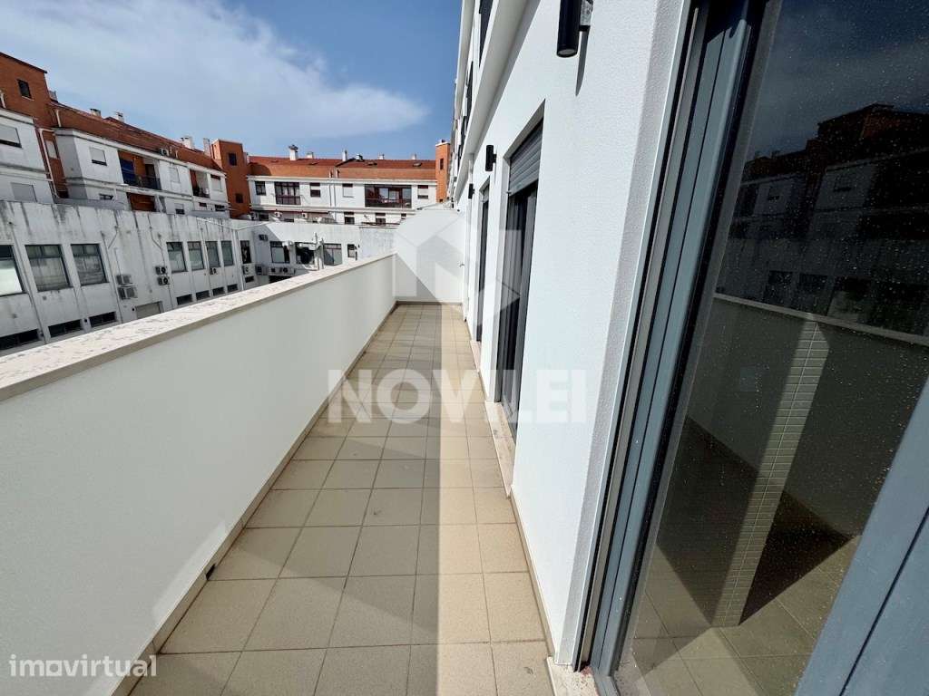 Escritório c/ 2 salas, copa, WC e terraço, na Nova Leiria. - Grande imagem: 3/16