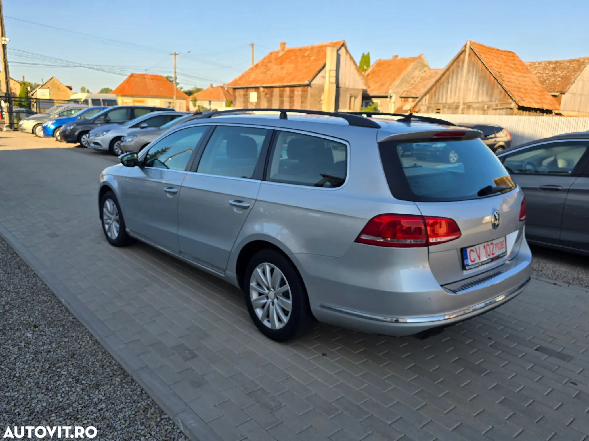Volkswagen Passat Variant 2.0 Blue TDI SCR Business Edition - 10
