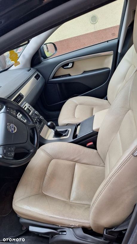 Volvo V70 2.0D Summum - 8