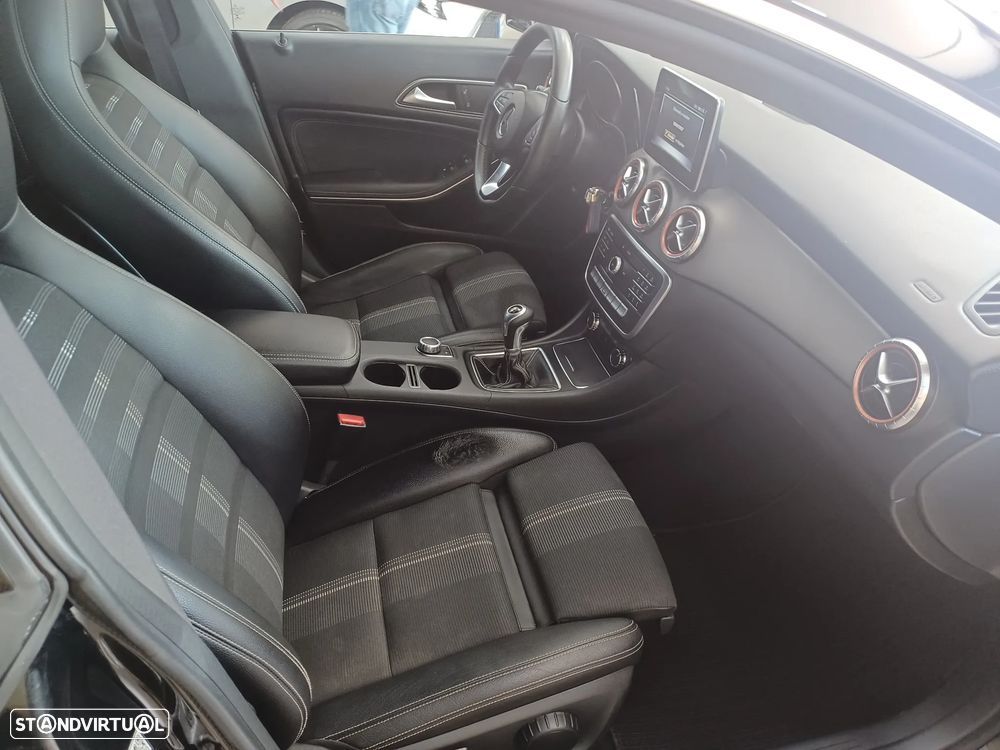 Mercedes-Benz CLA 180 d Shooting Brake Urban - 19