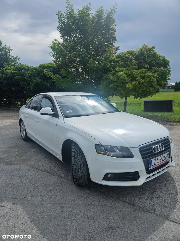Audi A4 Limousine - 3