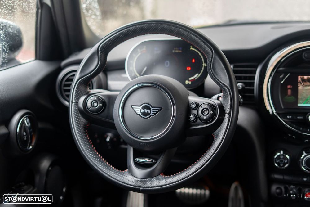 MINI 5 Portas Cooper Premium JCW Auto - 8