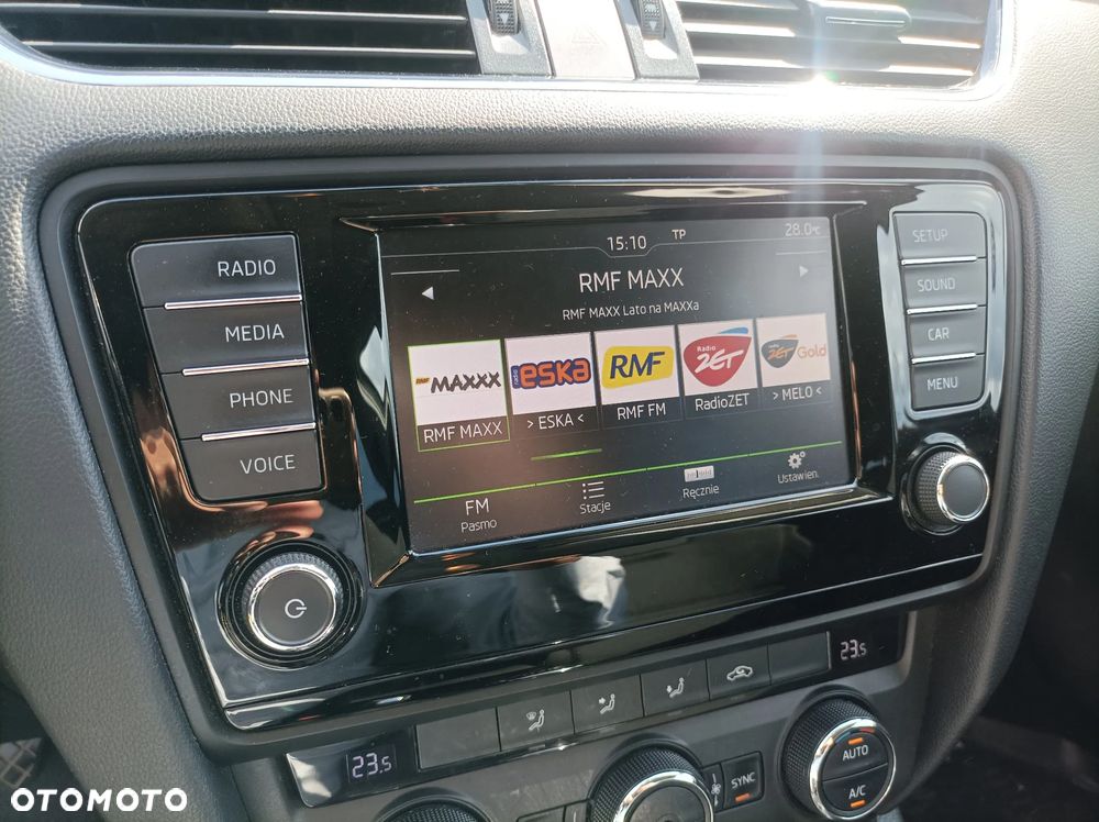 Skoda Octavia 1.8 TSI Ambition DSG - 5