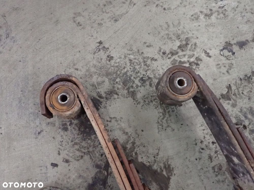 RESORY PIÓROWE TYŁ DAEWOO LUBLIN III 7PIÓR - 2