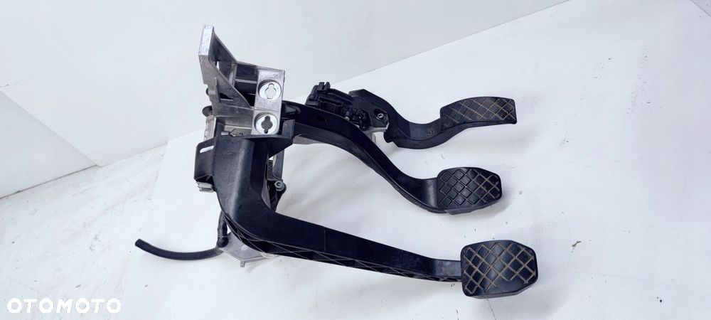 PEDAŁY KOMPLET MANUAL AUDI A4 B6 B7 8E1721117A - 7