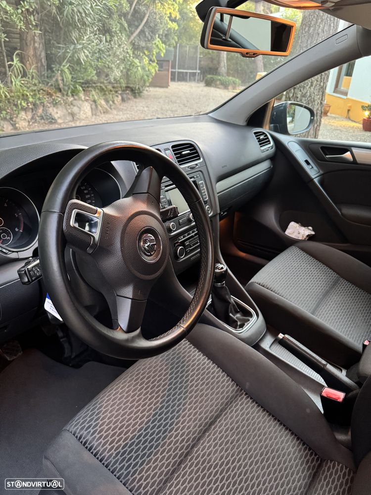 VW Golf 1.6 TDI Confortline - 9
