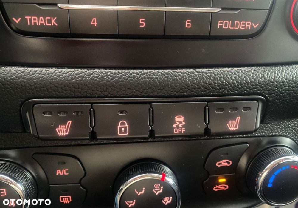 Kia Ceed - 14