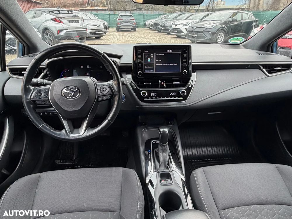 Toyota Corolla 1.8 HSD Business - 6