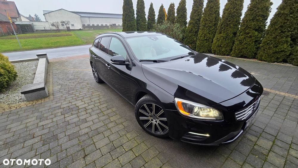 Volvo V60 T5 Geartronic RDesign - 2