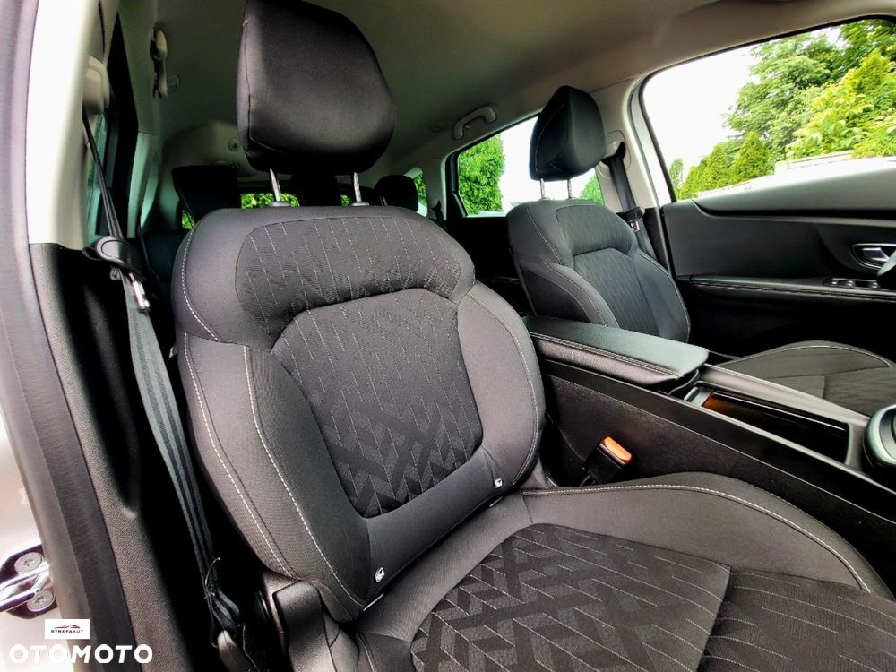 Renault Scenic - 22