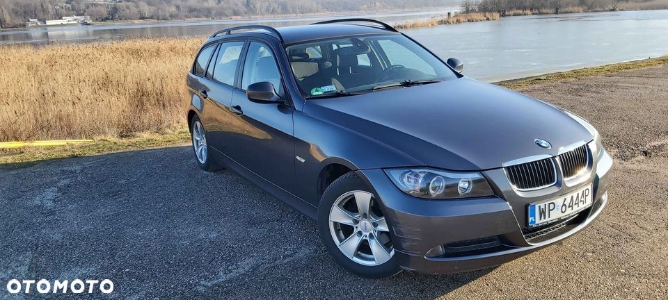 BMW Seria 3 318i - 2