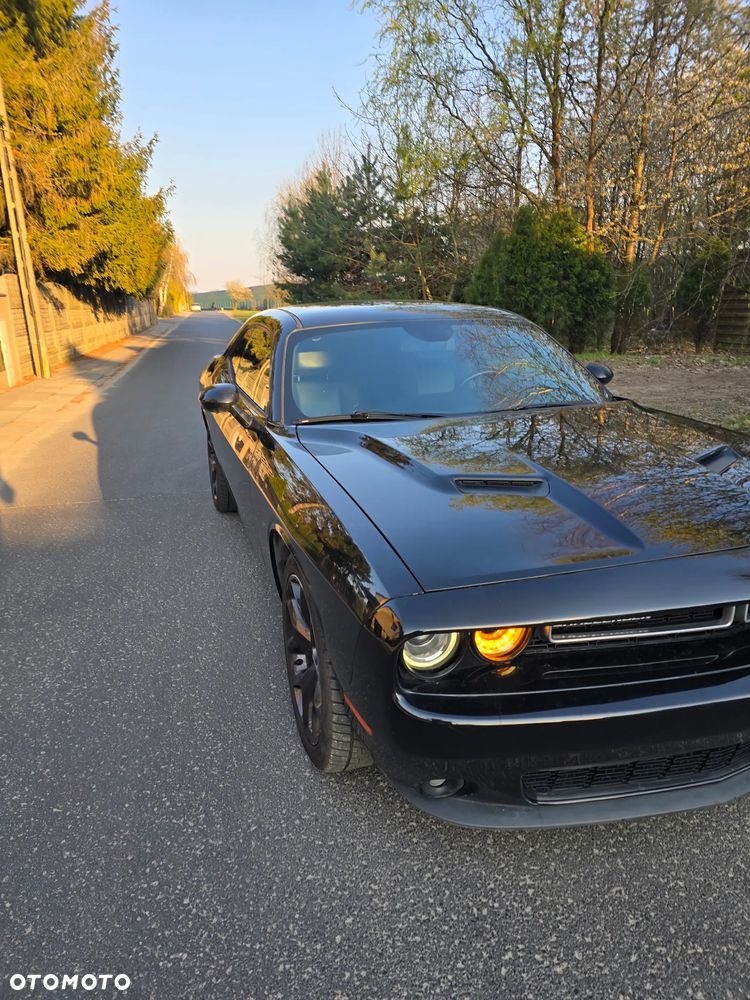 Dodge Challenger 3.6 SXT Plus - 3