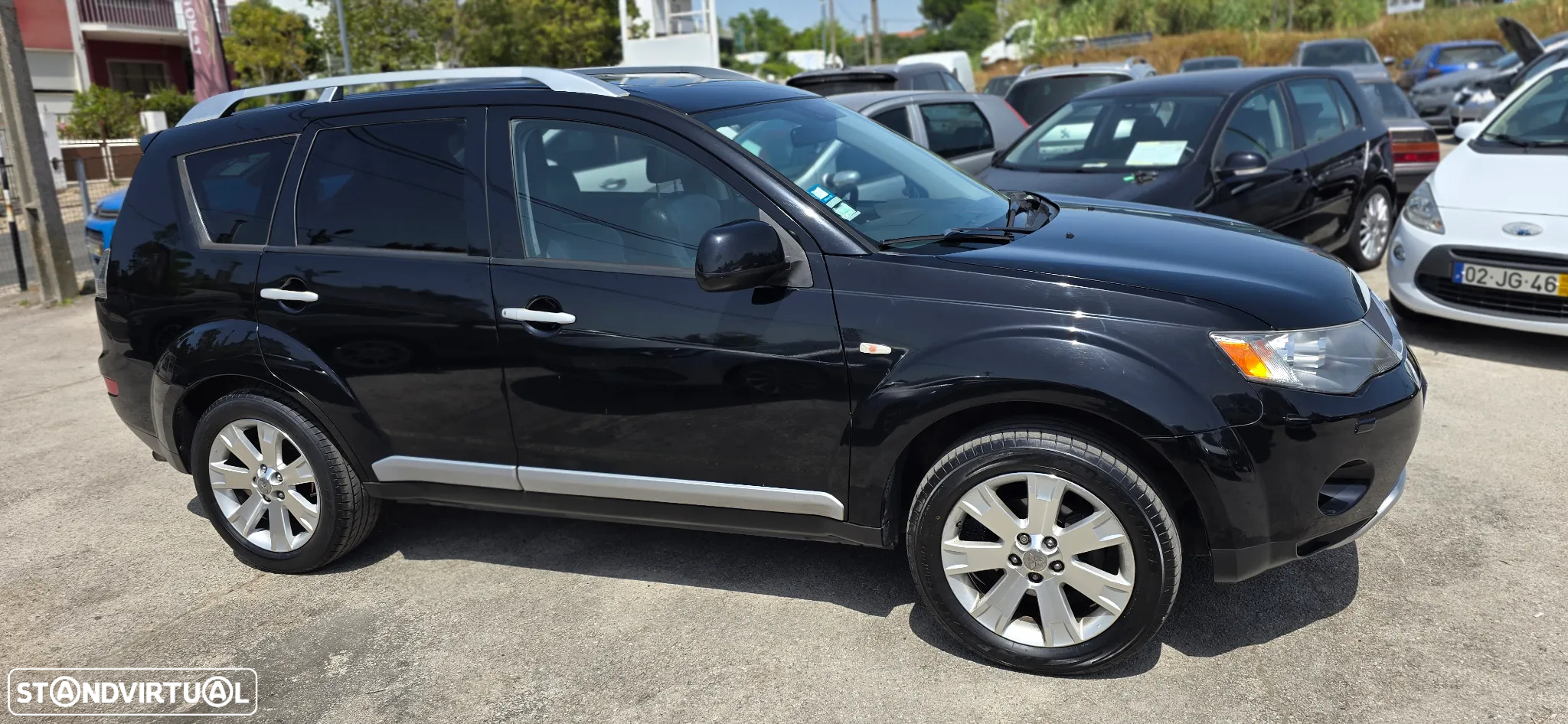 Mitsubishi Outlander 2.0 DI-D Intense+ 4WD - 19