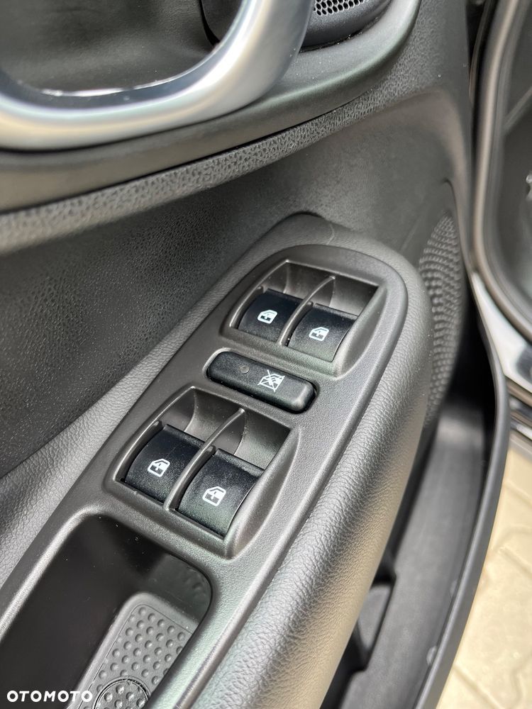 Fiat 500L 1.4 T-Jet Lounge - 27