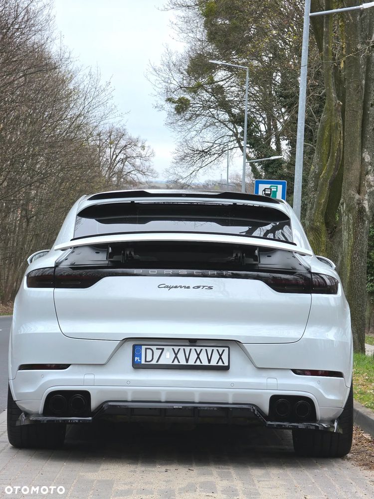 Porsche Cayenne - 12