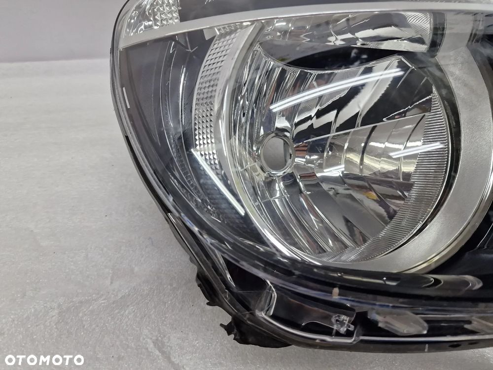 RENAULT TWINGO 3 III 14- PRAWA LAMPA PRZEDNIA PRZÓD , NR 260105419R , NR AUKCJI LA202 - 3