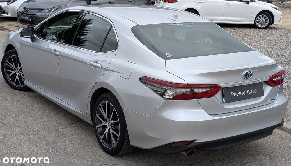 Toyota Camry 2.5 Hybrid Executive CVT - 17