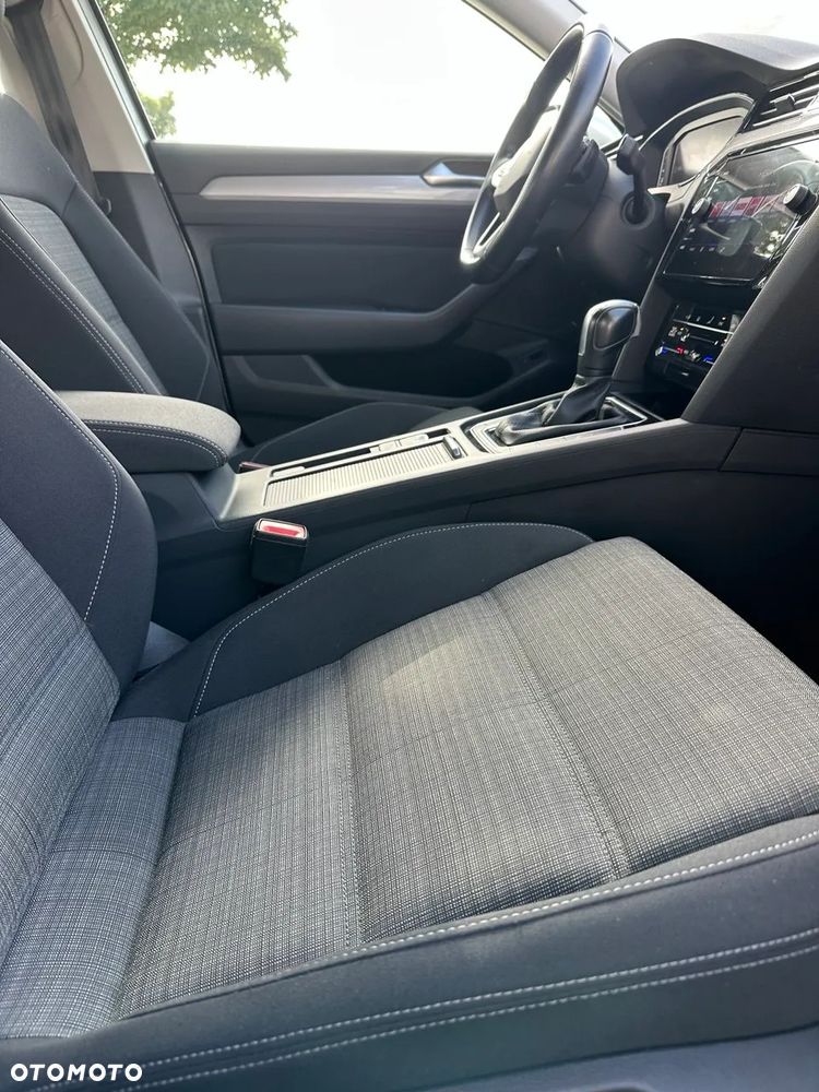 Volkswagen Passat 2.0 TSI Business DSG - 18