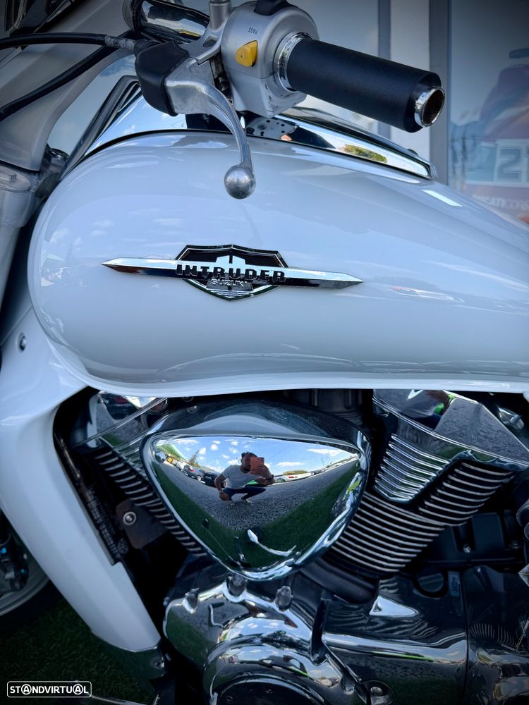 Suzuki Intruder M1800 R - 18