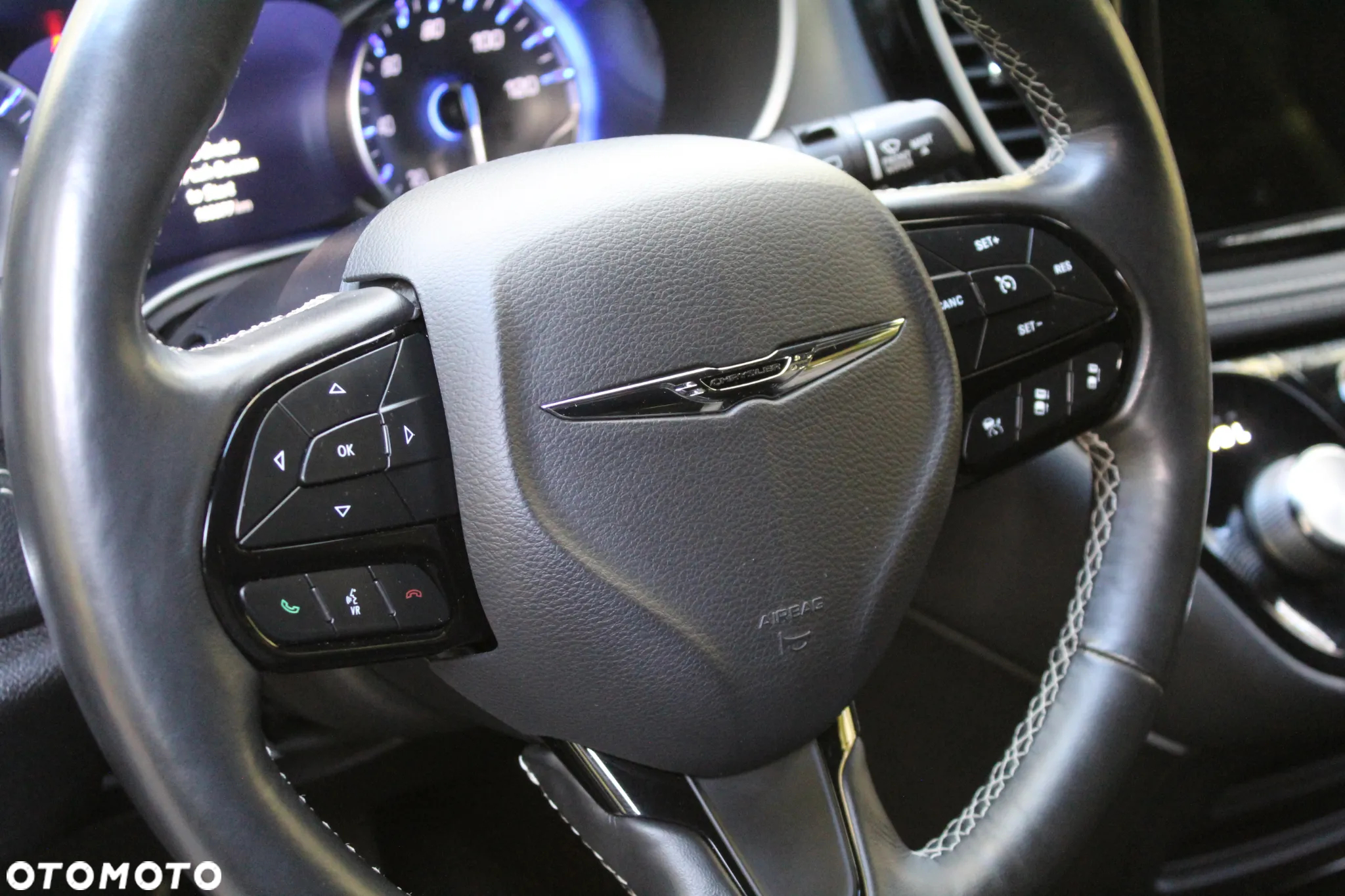 Chrysler Pacifica - 19