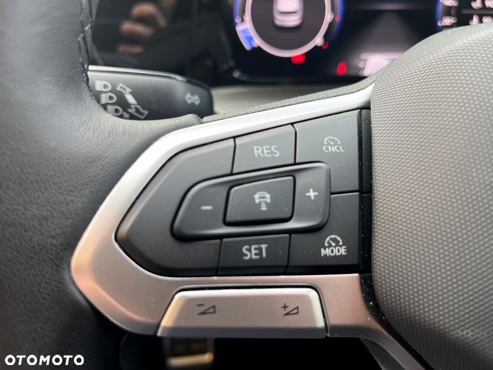 Volkswagen Golf VIII 1.5 TSI Edition 50 - 20