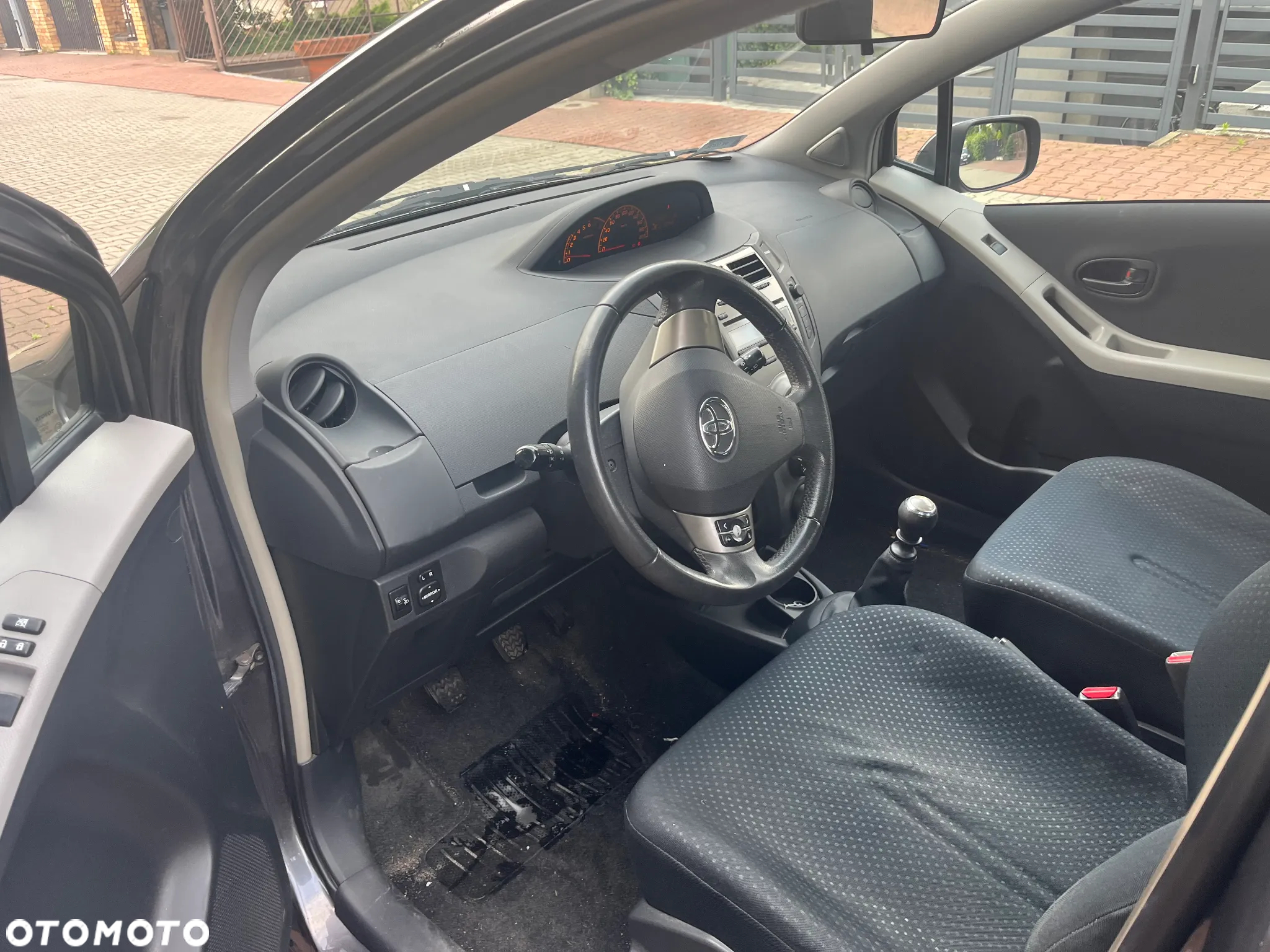 Toyota Yaris 1.33 Luna - 3