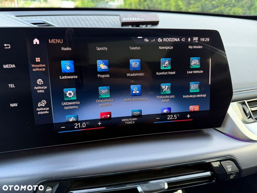 BMW iX1 xDrive30 66.5kWh M Sport - 16