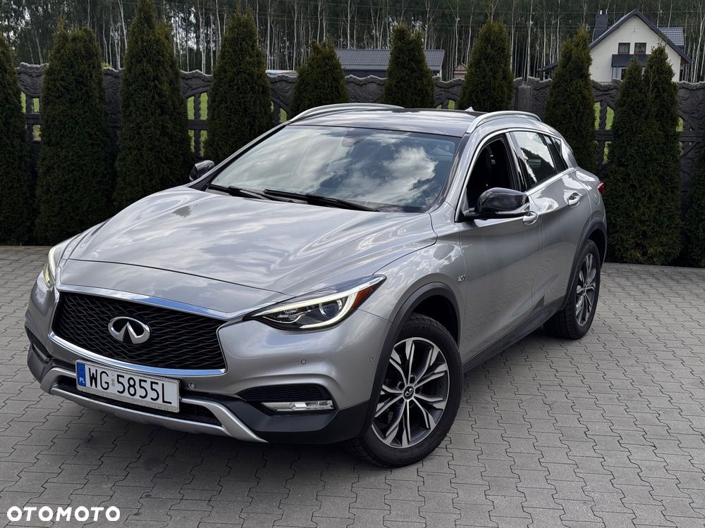 Infiniti QX30 2.0t Premium AWD 7DCT - 2