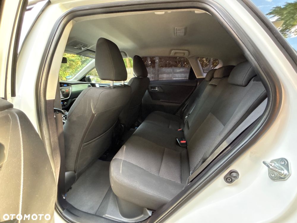 Toyota Auris - 18