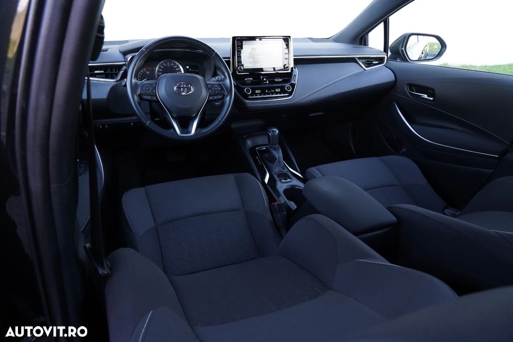 Toyota Corolla 1.8 HSD Business - 10